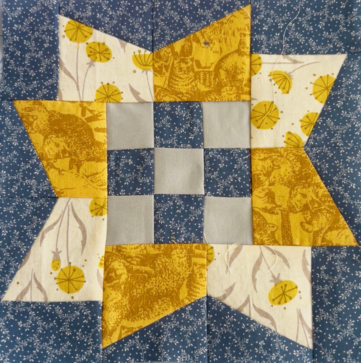 Nebraska Wheel block pattern 6" and 8"